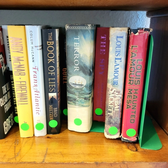 BOOKS Mystery Box 60 Pack for 250$ Rare, New & Vintage (Read Descriptio… - Picture 5 of 16